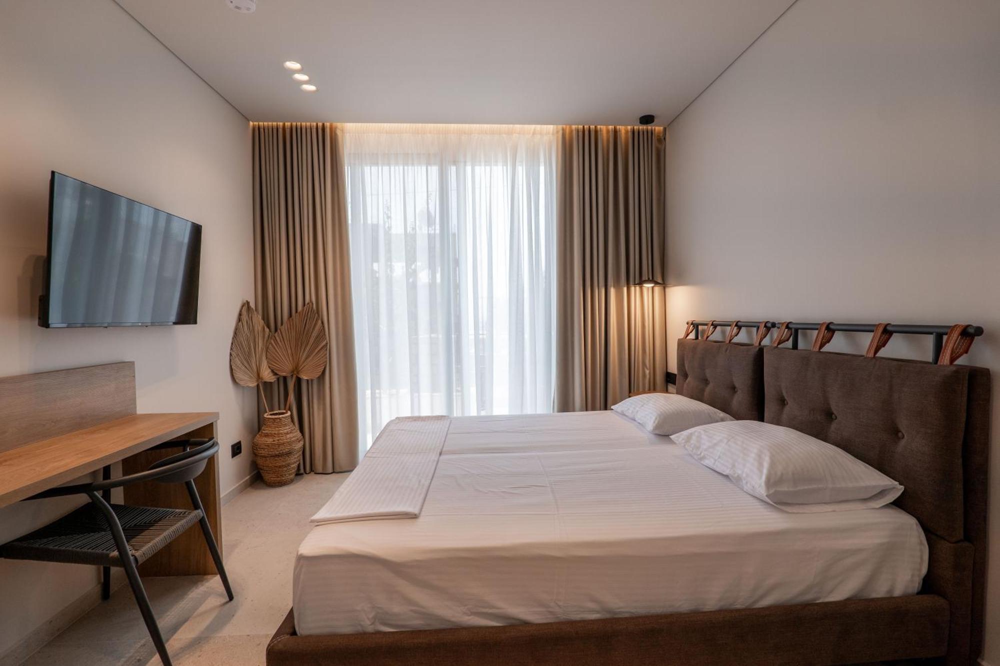 Kamara Rooms Sarande Exterior photo