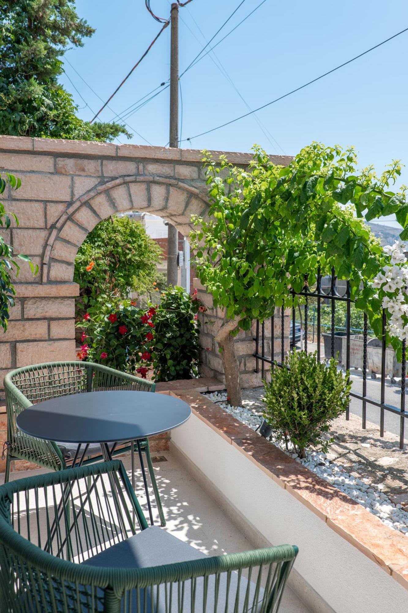 Kamara Rooms Sarande Exterior photo
